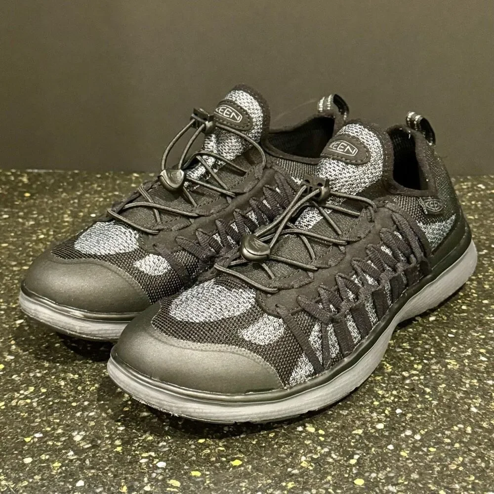 Keen Uneek Exo Sneaker/Casual Shoes. Black/Steel Gray. Size 9.